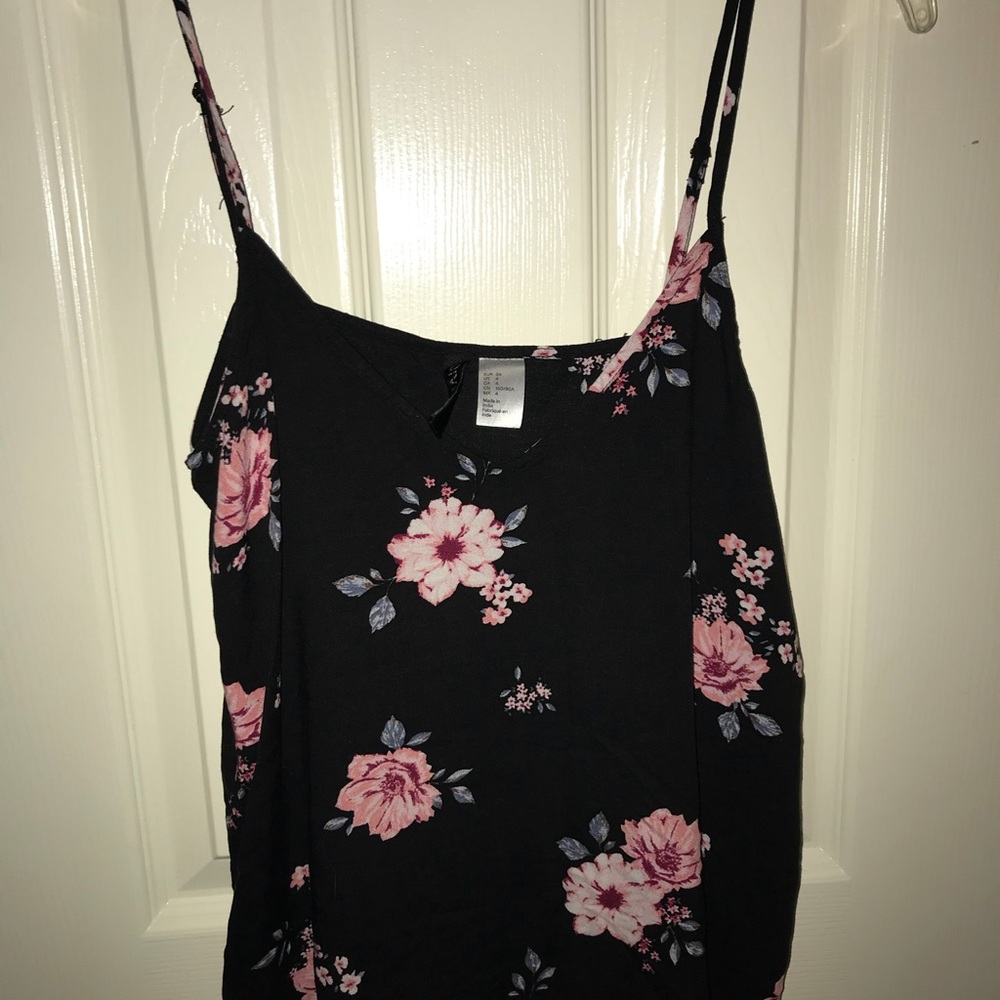 Sleeveless floral top